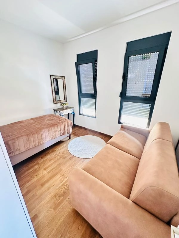 Dvosoban-stan-u-Celugi-Bar-10 Izdavanje: Dvosoban stan 70 m² u novogradnji sa pogledom na more – Čeluga, Bar