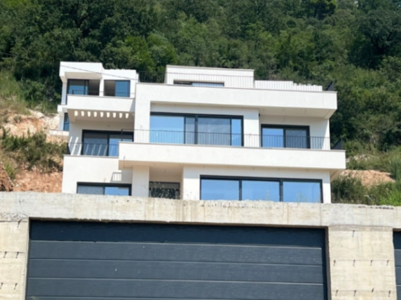 Porodična kuća u Buljarici