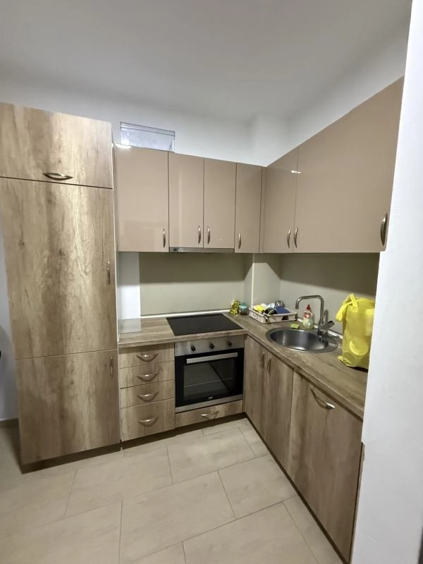 Jednosoban stan 41 m² u novogradnji sa liftom i namještajem – Ulcinj