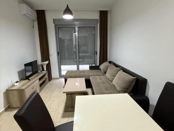 Jednosoban stan 41 m² u novogradnji sa liftom i namještajem – Ulcinj