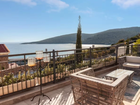 Dupleks vila za izdavanje u kompleksu Luštica Bay
