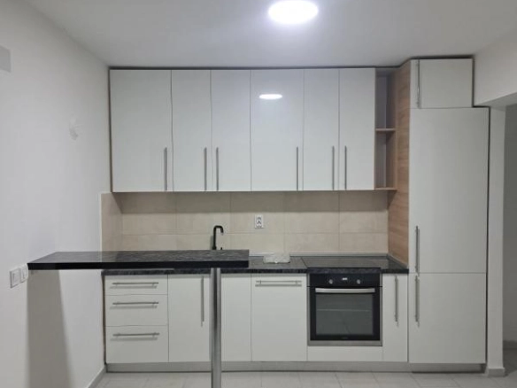 Dvosoban stan 60 m² u centru Bara