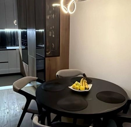 Dvosoban stan 80 m² sa terasom i pogledom na planine – Bar