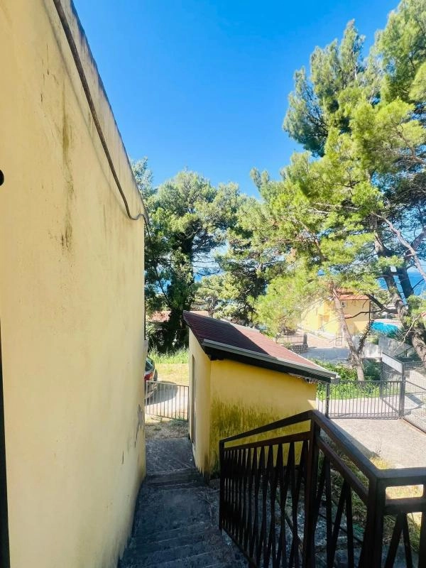 Kuća 80 m² sa pogledom na more – Zeleni pojas, Bar