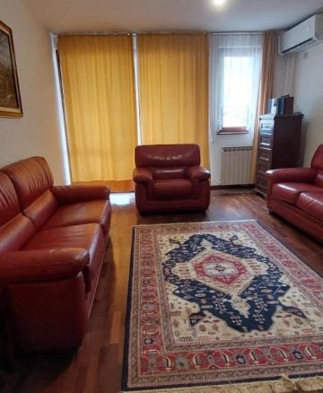Jednosoban stan za izdavanje u centru Bara