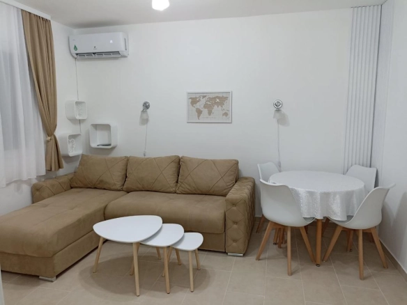 Renovirana garsonjera 24 m² u centru Podgorice