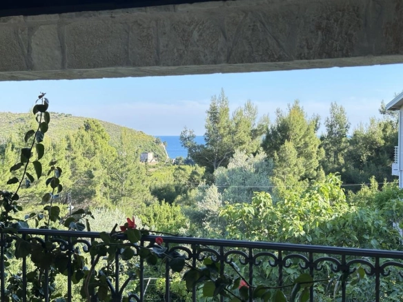 Kuća 183 m² od kamena sa pogledom na more – Zagrađe, Bar
