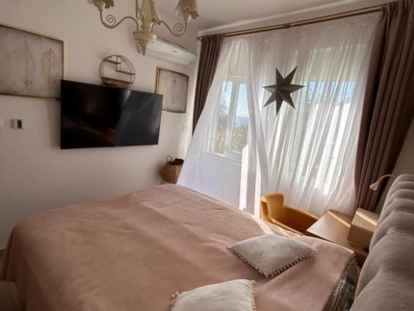 Dvosoban stan 83 m² na prvoj liniji sa pogledom na more – Dobra Voda, Bar