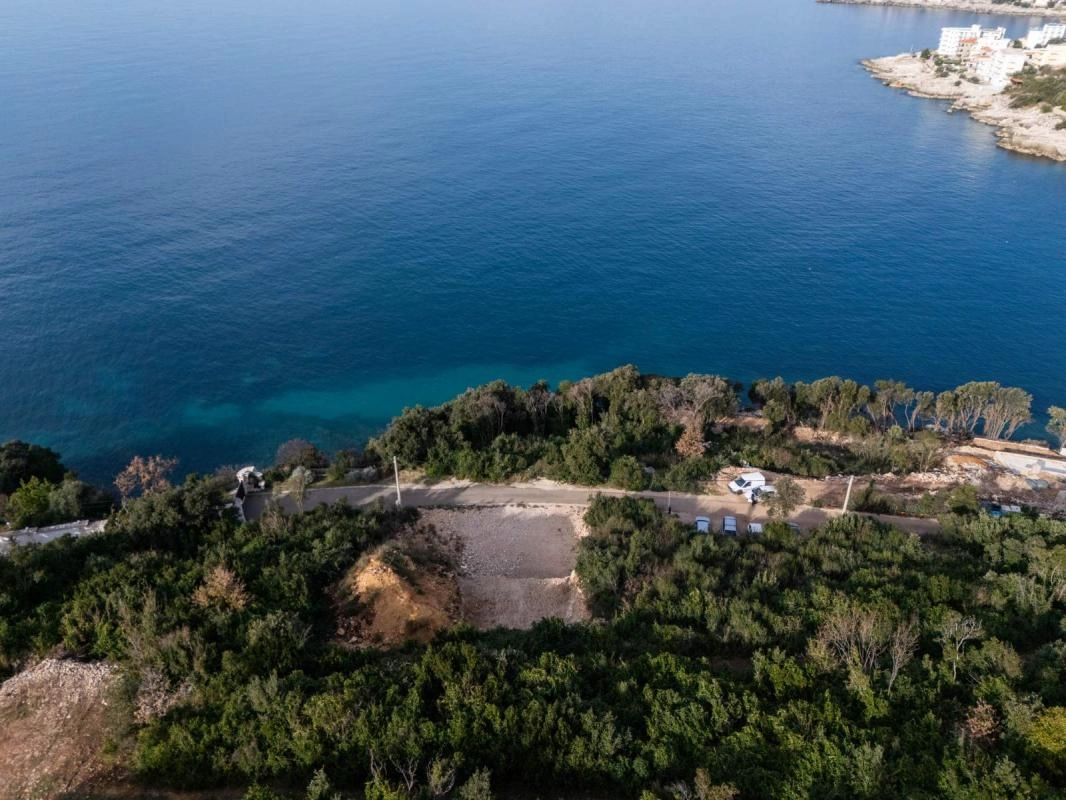 Plac 683 m² na prvoj liniji do mora sa panoramskim pogledom – Utjeha, Bar