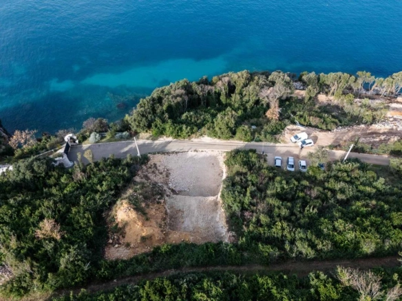 Plac 683 m² na prvoj liniji do mora sa panoramskim pogledom – Utjeha, Bar