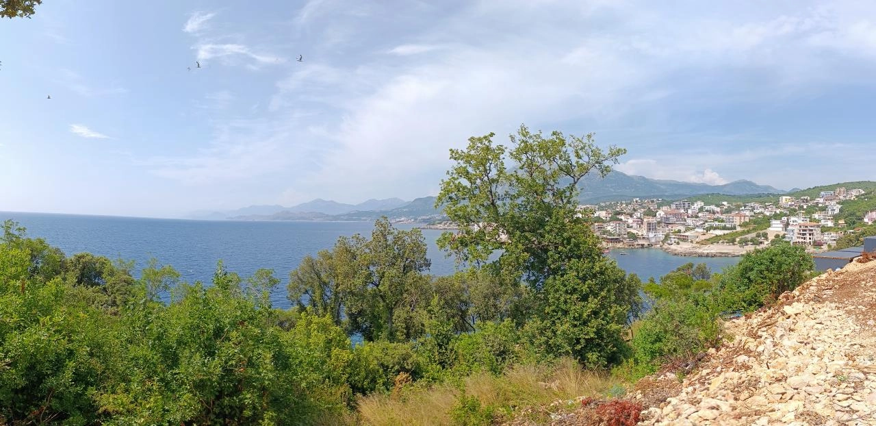 Plac 683 m² na prvoj liniji do mora sa panoramskim pogledom – Utjeha, Bar