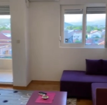 Izdavanje: Jednosoban stan 45 m² u novoj zgradi sa liftom – Konik, Podgorica
