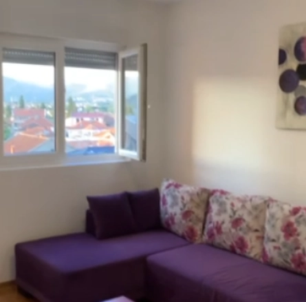 Izdavanje: Jednosoban stan 45 m² u novoj zgradi sa liftom – Konik, Podgorica