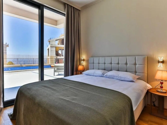 Kuća 223 m² sa pogledom na more i bazenom – Sveti Stefan, Budva