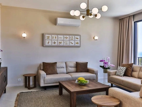 Kuća 223 m² sa pogledom na more i bazenom – Sveti Stefan, Budva