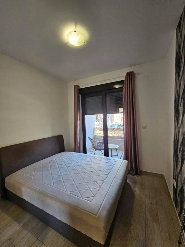 Dvosoban stan 57 m² u novogradnji blizu Univerziteta – Rozino, Budva