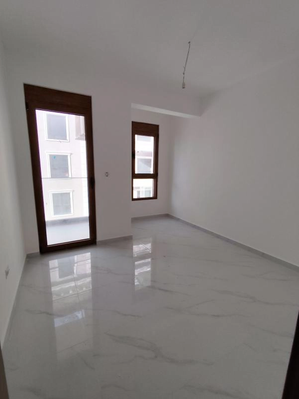 Dvosoban stan 79 m² u novogradnji, 300 m od mora – Šušanj, Bar