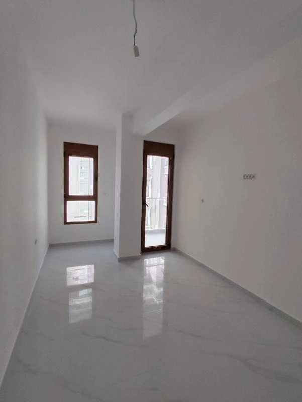 Dvosoban stan 79 m² u novogradnji, 300 m od mora – Šušanj, Bar