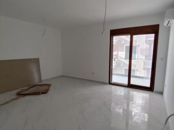 Dvosoban stan 79 m² u novogradnji, 300 m od mora – Šušanj, Bar