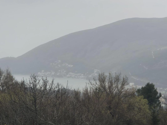 Urbanizovan plac u Mojdežu