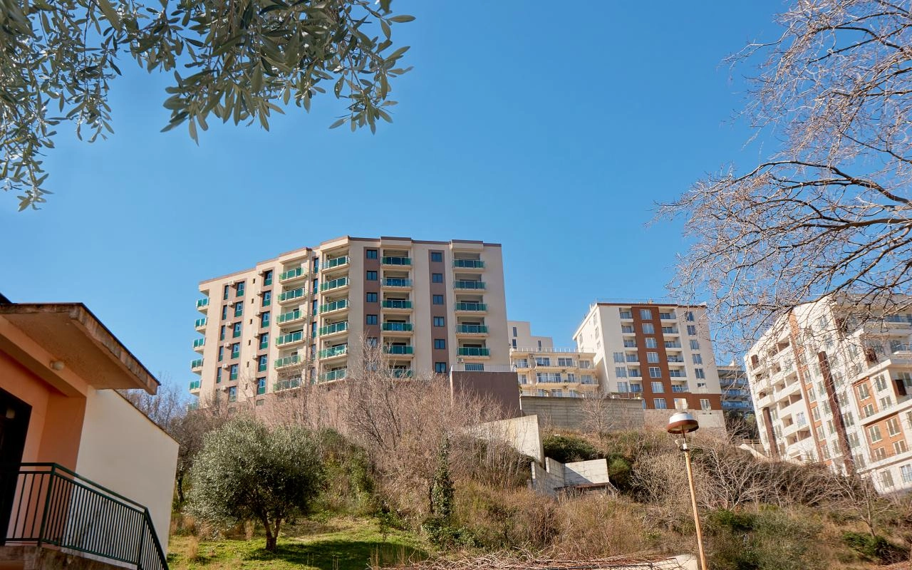 Dvosoban stan 63 m² sa pogledom na more i terasom – Bečići, Budva