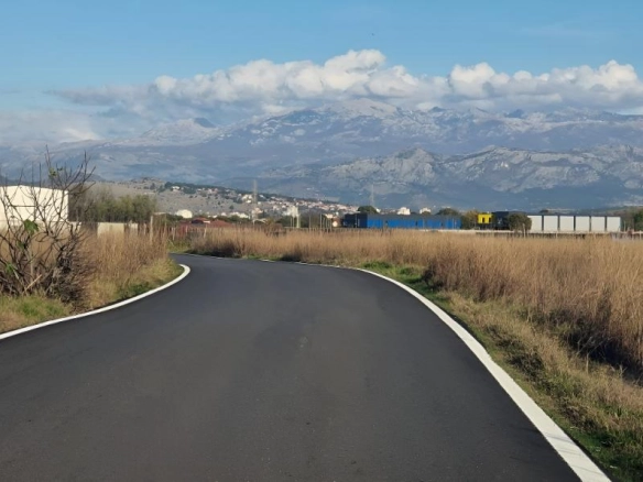 Plac 2706 m² u Donjoj Gorici