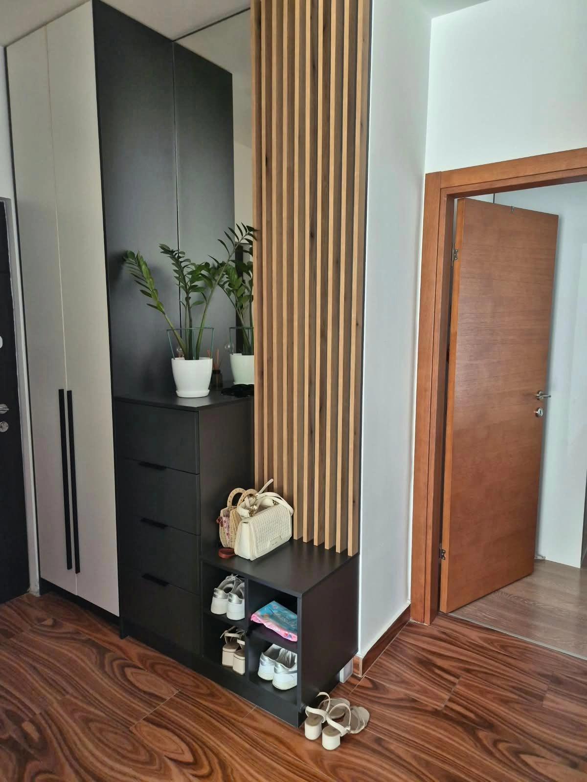 Jednosoban moderno opremljen stan 48m2 – Dubovica, Budva (dugoročni najam)