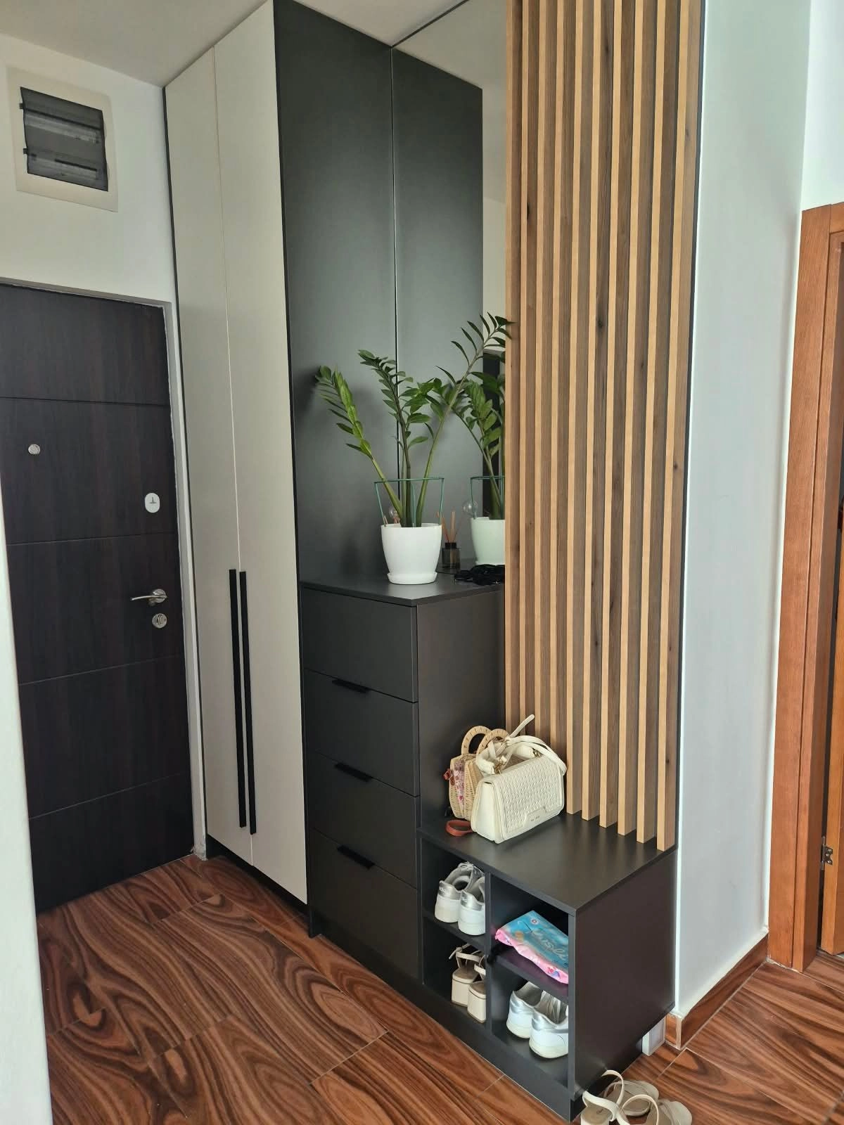 Jednosoban moderno opremljen stan 48m2 – Dubovica, Budva (dugoročni najam)
