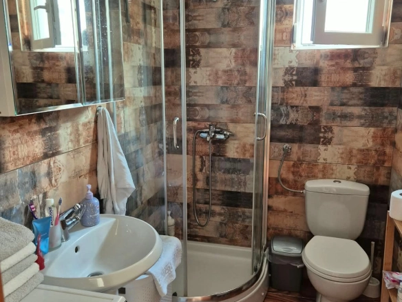Jednosoban moderno opremljen stan 48m2 – Dubovica, Budva (dugoročni najam)