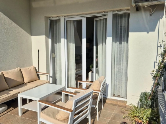 Jednosoban moderno opremljen stan 48m2 – Dubovica, Budva (dugoročni najam)