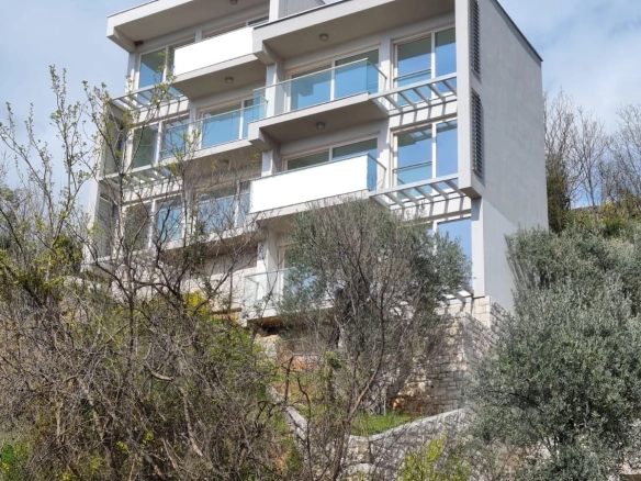 Hotel sa 6 apartmana u Pržnu