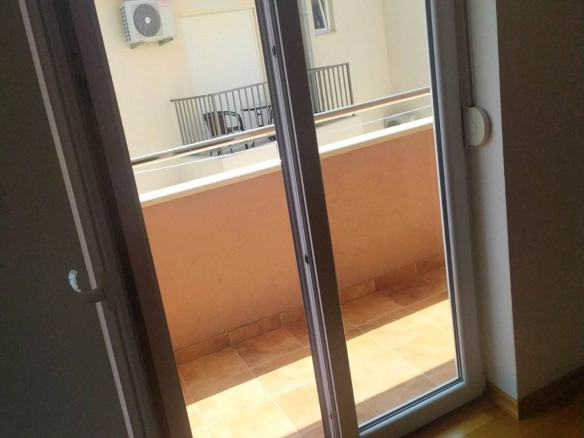 Izdavanje: Dvosoban stan 55 m², nov i namješten – Igalo, Herceg Novi