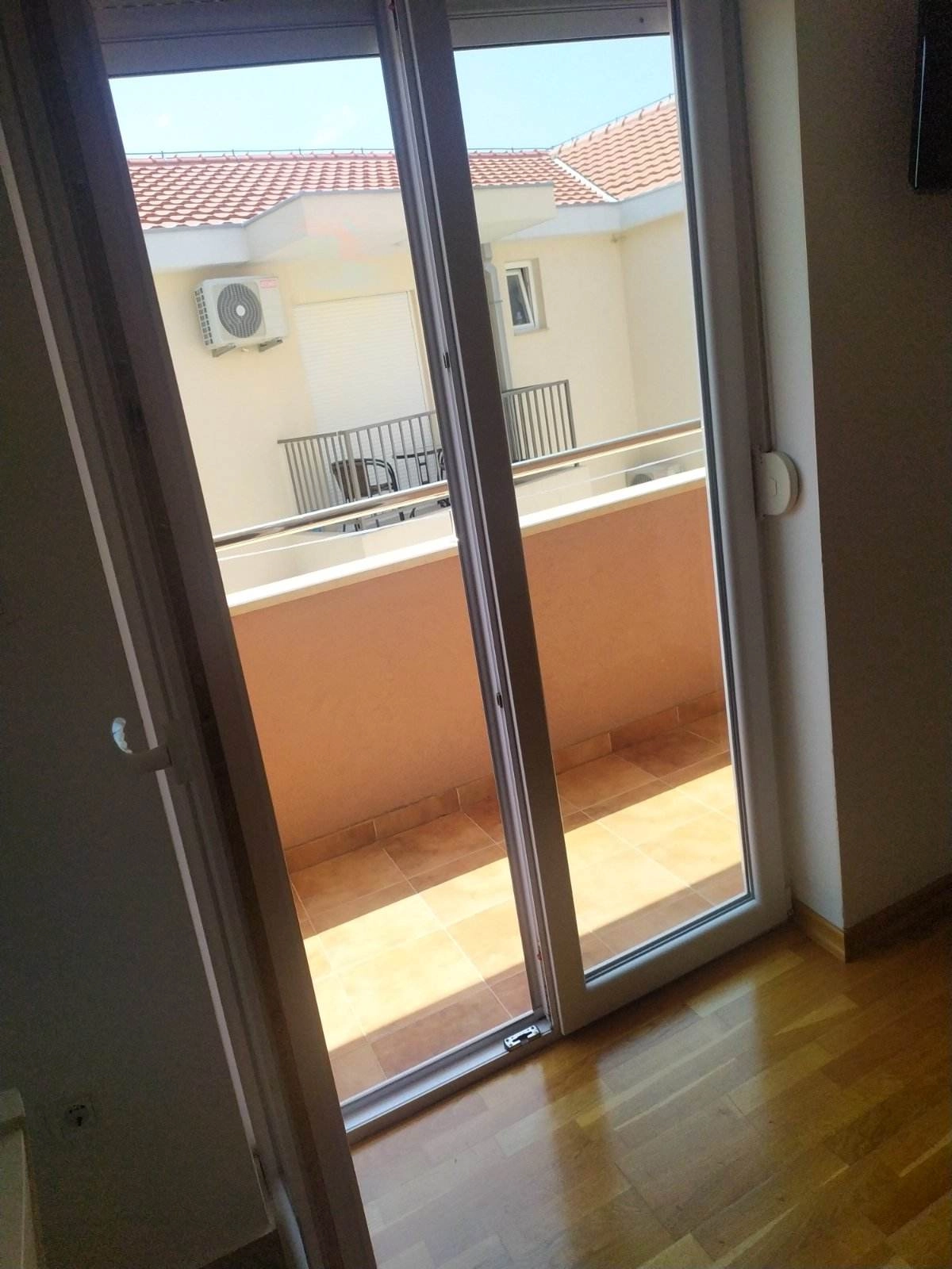 Izdavanje: Dvosoban stan 55 m², nov i namješten – Igalo, Herceg Novi