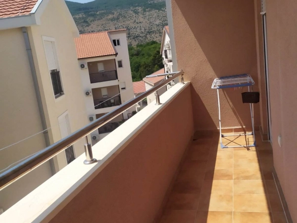 Izdavanje: Dvosoban stan 55 m², nov i namješten – Igalo, Herceg Novi