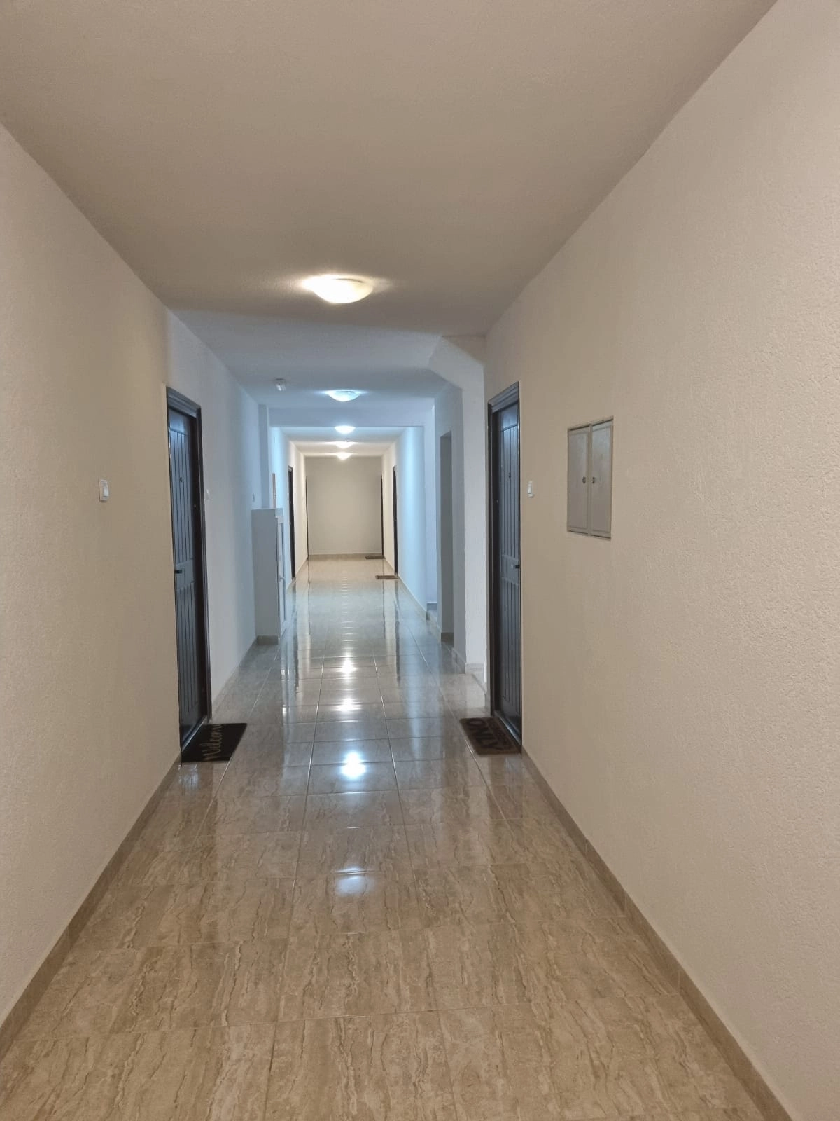 Trosoban-stan-u-kompleksu-Oliva-Village-Petrovac-Budva-5 Trosoban stan 169 m² na posljednjem spratu sa terasom – Petrovac, Budva