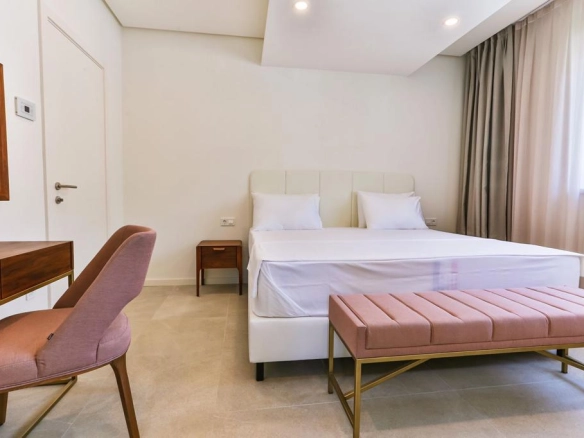 Trosoban stan 137 m² u novom kompleksu SUNRAF – Rafailovići, Budva
