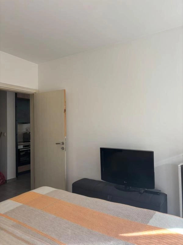 Jednosoban stan 114 m² sa privatnim dvorištem i parkingom – Petrovac, Budva