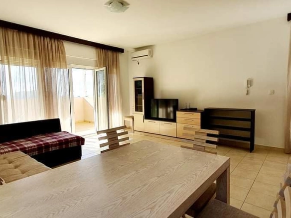 Jednosoban stan 64 m² sa pogledom na more i planine – Lazi, Budva