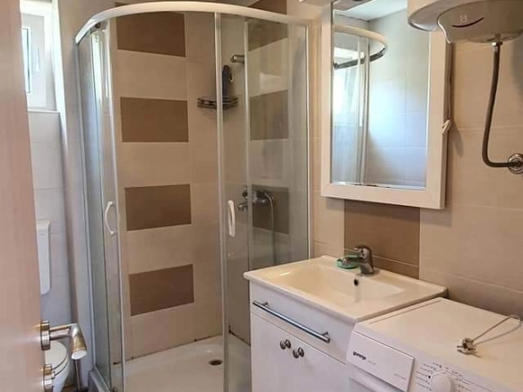 Jednosoban stan 64 m² sa pogledom na more i planine – Lazi, Budva