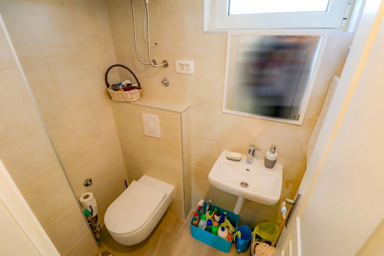Trosoban-stan-u-centru-Bara-8 Trosoban stan 112 m² potpuno renoviran, u centru – Bar
