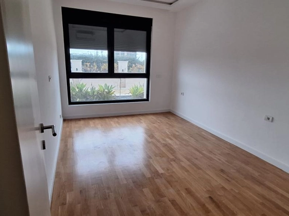 Jednosoban stan 51 m² u novogradnji sa bazenom – Bar