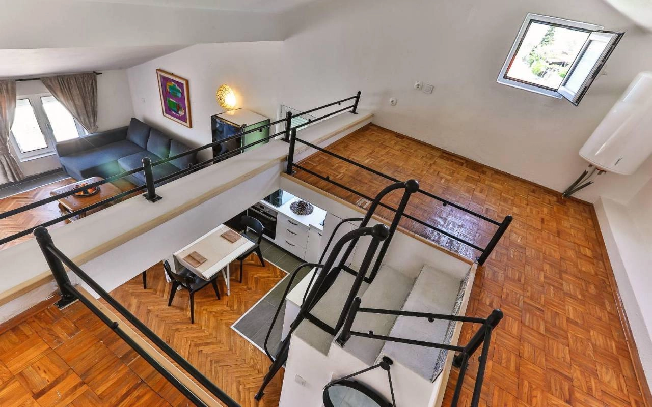 Dvosoban stan 100 m² sa pogledom na more – Sveti Stefan, Budva