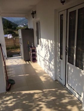 Kuća za izdavanje u Sutomoru