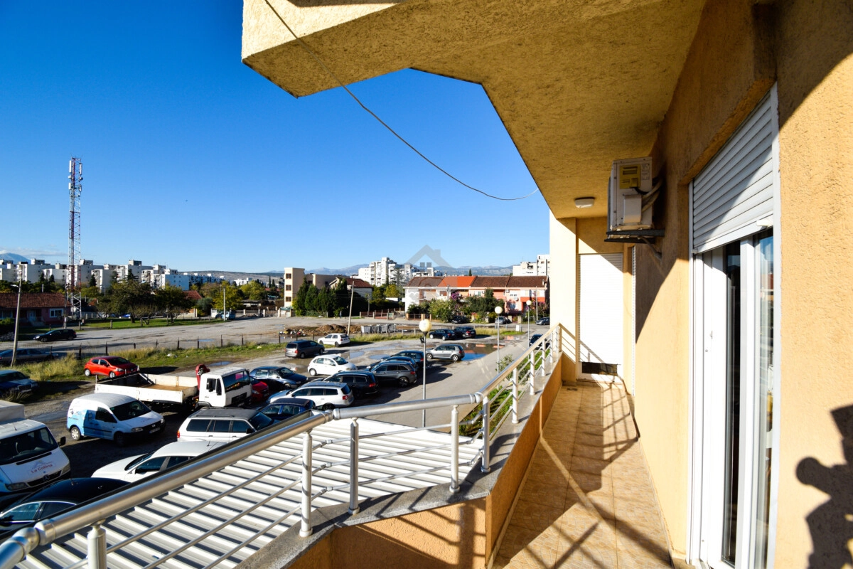 Dvosoban-namjesten-stan-82-m²-Zabjelo-–-Podgorica-11 Dvosoban namješten stan na Zabjelu, Podgorica — fotografija 12
