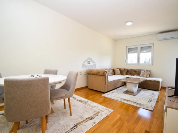 Jednosoban namješten stan 49 m²