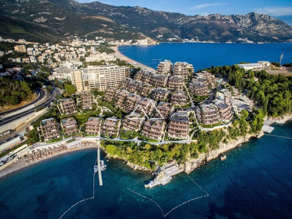 Dvosoban luksuzan stan 171 m² sa pogledom na more