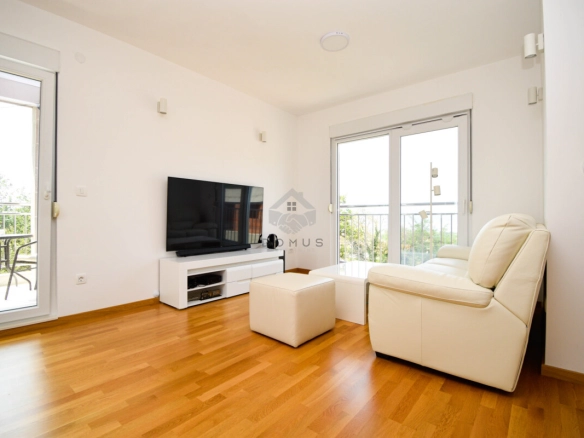 Dvosoban stan 72 m² sa pogledom na more