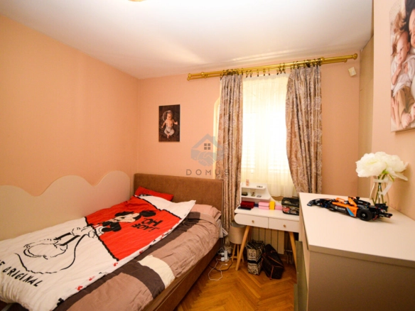 Porodična kuća 300 m² na placu 800 m², Zabjelo – Podgorica