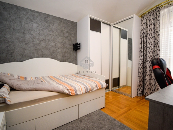 Porodična kuća 300 m² na placu 800 m², Zabjelo – Podgorica