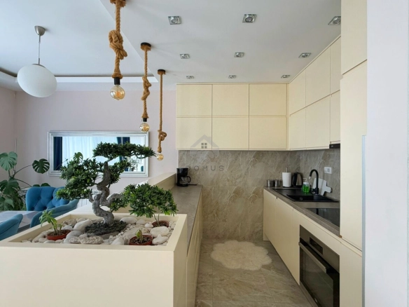 Dvosoban stan 70 m² + parking, Bečiće – Budva